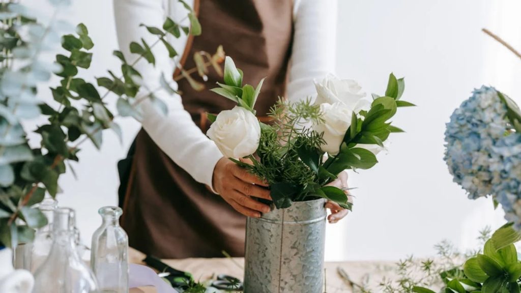 Blooming Beauty Growing Rose Indoor Plants with Success (1)